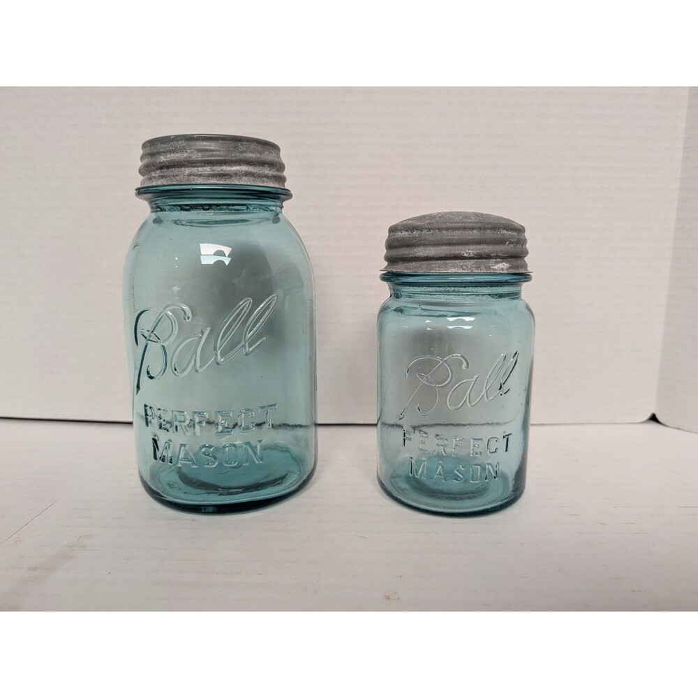 Pair Antique Ball Perfect Mason #3 & #7 Mold Aqua 1923-33 With Lids